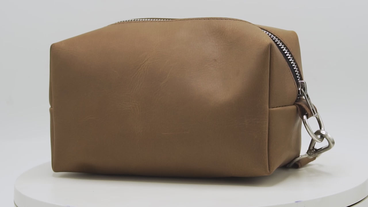 Royal Leather Toiletry bag Camel