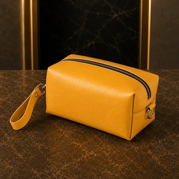 ROYAL Genuine Leather Toiletry Bag for Men and Women, Travel Dopp Kit