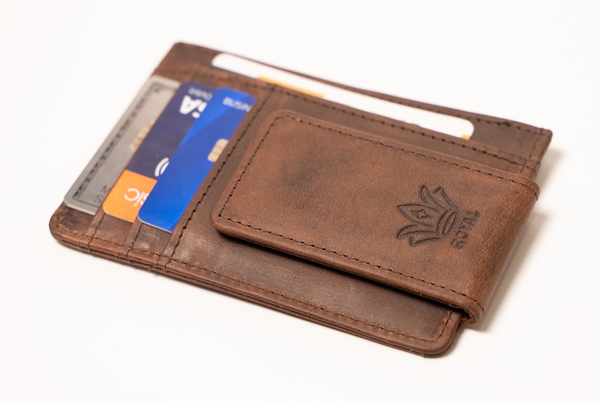 ROYAL Magnet Card Holder — Brown