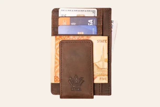 ROYAL Magnet Card Holder — Brown