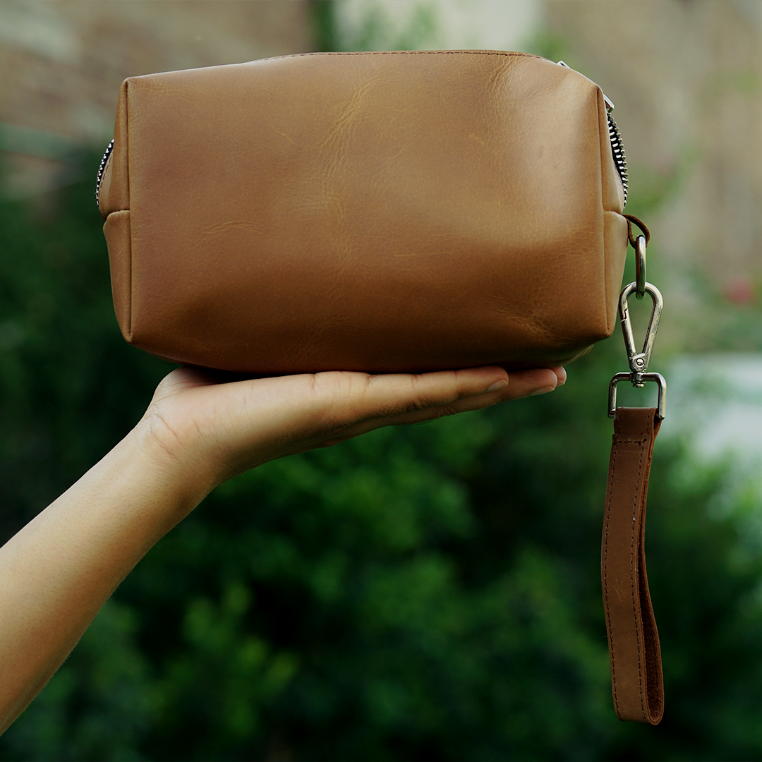 Leather Toiletry Bag Camel