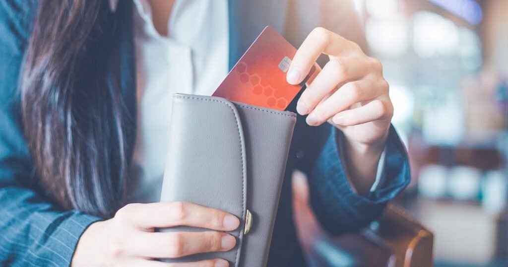 Why More Women Are Using Wallets Instead of a Purse