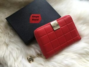 red wallet for her